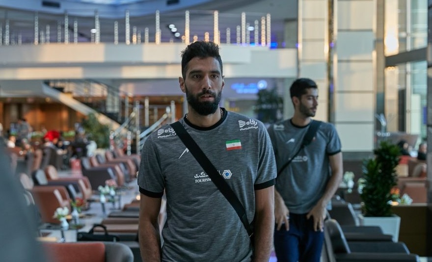 از حضور سردار آزمون در تمرین تیم ملی والیبال تا عکس یادگاری با پیمان معادی +تصاویر