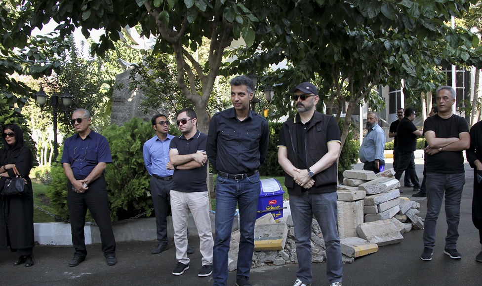 مراسم تشییع پیکر مهدی شادمانی؛از حضور علی دایی تا وزیر ارتباطات+تصاویر