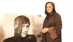 همسر ناصر حجازی: چرا باید یک جوان دست به خودسوزی بزند؟