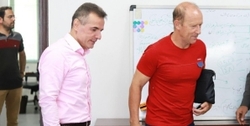 کالدرون به دیدار مدیرعامل پرسپولیس میرود