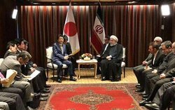 تصویری از دیدار حسن روحانی و نخست وزیر ژاپن در حاشیه اجلاس سازمان ملل