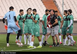 تیم ملی فوتبال با پرواز اختصاصی راهی بحرین شد