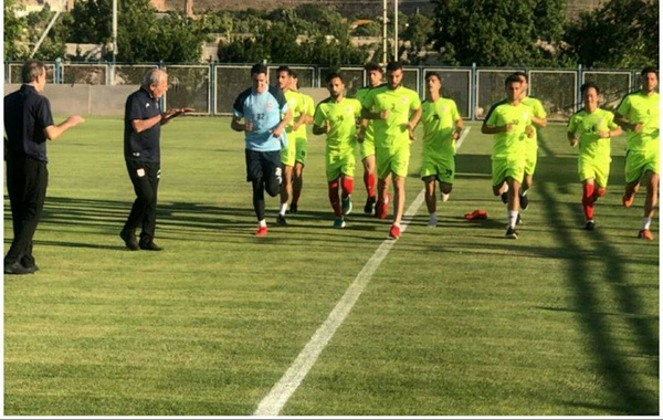 استراتژی اشتباه تراکتوریها در نقل و انتقالات استراتژی اشتباه تراکتوریها در نقل و انتقالات