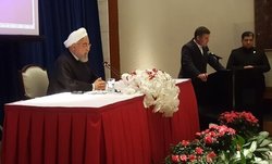 روحانی: به آمریکا و اروپا نصیحت می‌کنم حرف از مذاکره موشکی نزنند