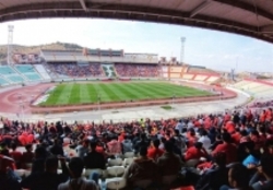 فدراسیون فوتبال به اتفاقات تلخ ورزشگاه یادگار امام تبریز واکنش نشان می‌دهد؟