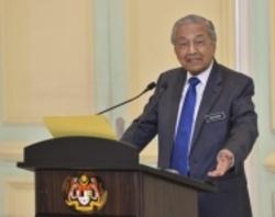 انتقاد مجدد نخست‌وزیر مالزی از تحریم‌های آمریکا علیه ایران