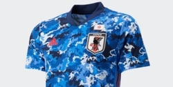 رونمایی از پیراهن جدید تیم ملی فوتبال ژاپن+تصاویر