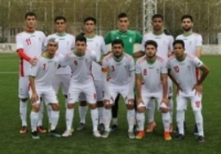 این جوانان آینده فوتبال ایران هستند عکس