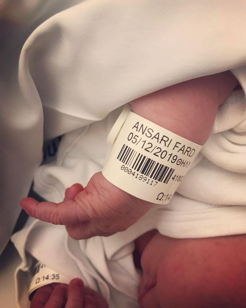 مهاجم تیم ملی فوتبال ایران پدر شد + عکس مهاجم تیم ملی فوتبال ایران پدر شد + عکس