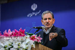 جهانگیری: اقتصاد ایران در حال فروپاشی بود، اما سرپا ایستاد