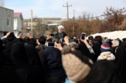 روحانی: تلاش‌ها برای عادی سازی شرایط در مناطق زلزله زده ادامه دارد