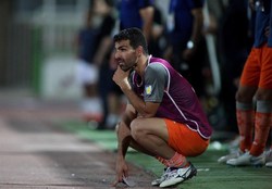 شاه‌علی‌دوست: تمرکز نداریم، بهتر است لیگ را تعطیل کنند