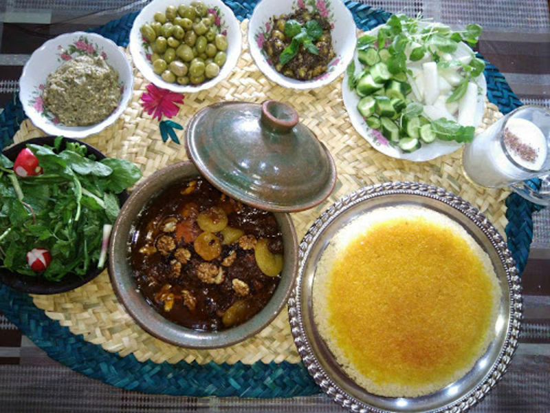 راهنمای شکم&zwnj;گردی در لاهیجان