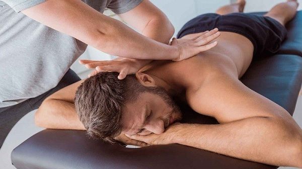 ماساژ درمانی برای کاهش درد آرتروز و دیسک گردن و کمر ماساژ درمانی برای کاهش درد آرتروز و دیسک گردن و کمر