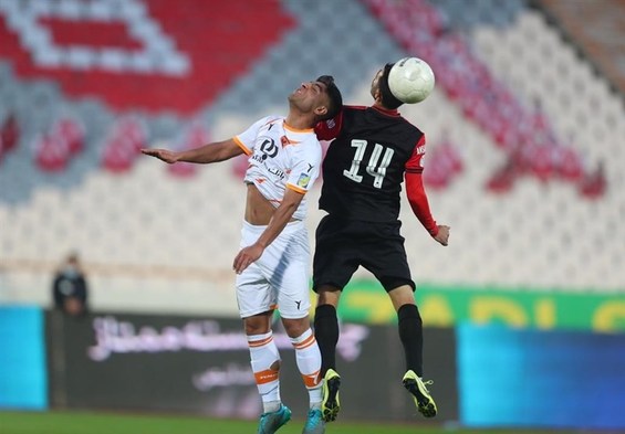 امیدوارم یک گلزن تمام عیار به پرسپولیس اضافه شود