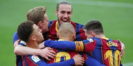 چرا بازی امشب بارسلونا مهمترین مسابقه فصل آنهاست؟