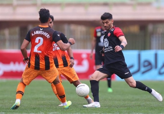 کلهر: پرسپولیس می‌تواند هر حریفی را از پیش‌رو بردارد