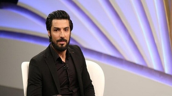 سیدصالحی: علی کریمی توانایی مبارزه با فساد و باند بازی در فوتبال را دارد
