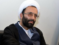 انتقاد سلیمی از برخورد غیر انسانی آمریکا با دانشمند ایرانی زندانی