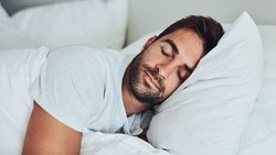 چه عواملی مزاحم خواب آرام شبانه هستند؟