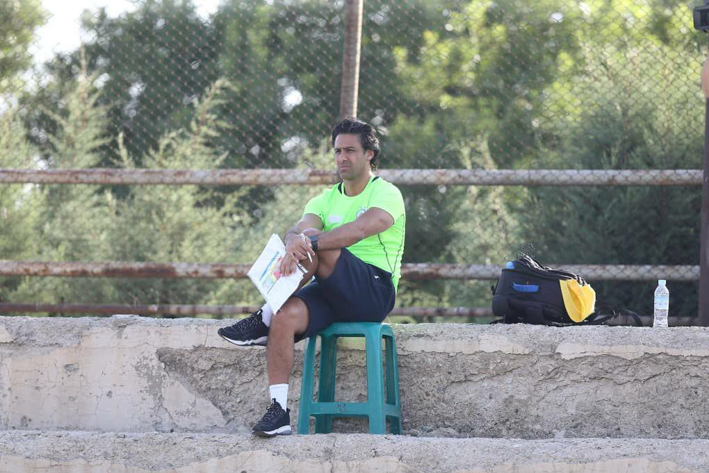 حاشیه دیدار استقلال| مصدومیت آذری و حضور مجیدی روی سکوها+عکس