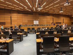 جلسه حضوری شورای حکام برای رای‌گیری بر سر پیش‌نویس قطعنامه درباره ایران برگزار می‌شود