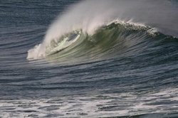 هشدار هواشناسی نسبت به افزایش ارتفاع موج در دریای خزر و خلیج فارس