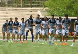 استقلالیها پاداش گرفتند