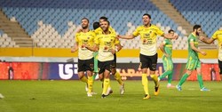 هفته بیست‌وششم لیگ برتر فوتبال| پیروزی 10 نفره سپاهان  صعود شاگردان قلعه‌نویی به رده دوم