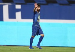 ادامه حاشیه‌‌های عجیب مدافع استقلال