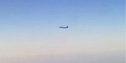 مزاحمت جنگنده‌های متخاصم برای هواپیمای مسافربری ایران