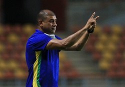 شریفی‌نسب: حیف است که بهترین تیم تاریخ صنعت نفت از هم بپاشد