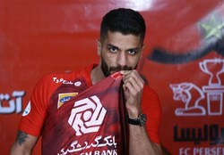 سرلک رسماً پرسپولیسی شد
