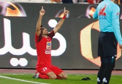 وحید امیری در پرسپولیس ماندنی شد