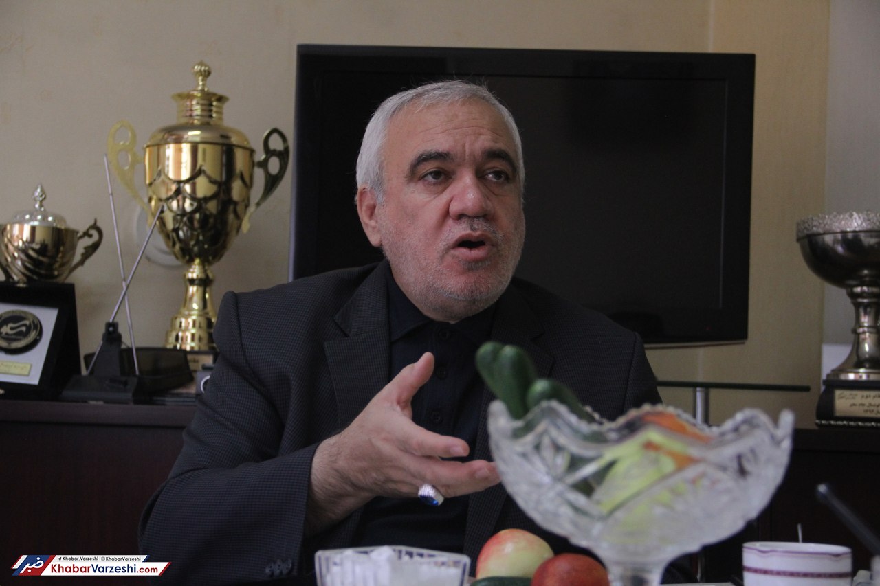 فتح&zwnj;الله زاده: برای خوش&zwnj;تیپی بازیکنان هم پول می&zwnj;دادم