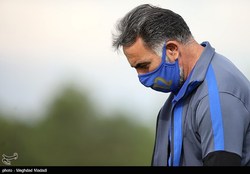 امیرآبادی: استقلال در این سالها هرچه خورده از سمت مدیریت بوده است