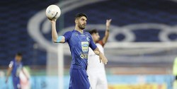 مذاکره کریمی با 3 باشگاه ترکیه‌ای هافبک استقلال پیشنهاد قطری‌ها را رد کرد