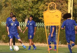 سه بازیکن استقلال به دیدار با مس رفسنجان میرسند