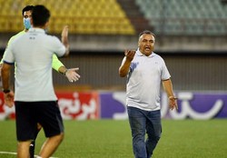 اختلاف رایکا و دست‌نشان در خصوص مسائل مالی