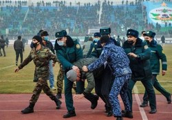 بازداشت ۶ نفر به اتهام کتک زدن داوران در ازبکستان