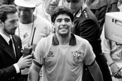 دیگو مارادونا با لباس تیمی که هرگز ندیده بودید+عکس
