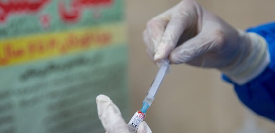 واکسیناسیون کرونا در مراکز بهداشت طبق اولویت‌بندی  افزایش چشمگیر حجم واکسیناسیون از تیر