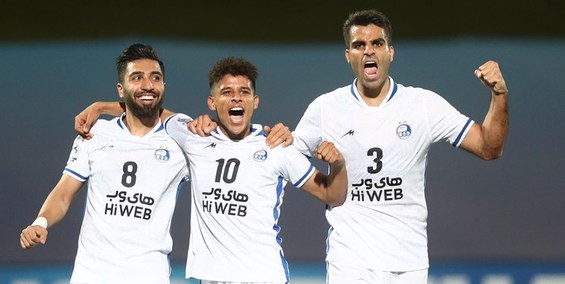 طاهری:الدحیل با 4 بازیکن خارجی هم نمی‌تواند سد راه استقلال شود