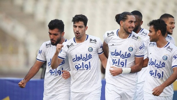 بازیکن مشهدی استقلال علیه شهرخودرو!