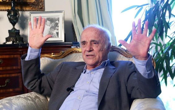 درگیری لفظی شدید داریوش مصطفوی با نماینده مجلس روی آنتن زنده/ وکیل مدافع شهاب الدین عزیزی خادم!