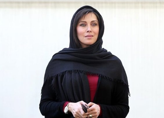 مهتاب کرامتی روی تخت در حال اهدای خون + عکس