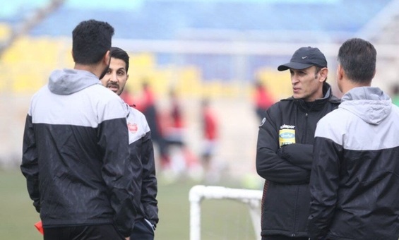 سرمربی پرسپولیس مهاجم خارجی ۷۰۰ هزار دلاری را پسندید اما...