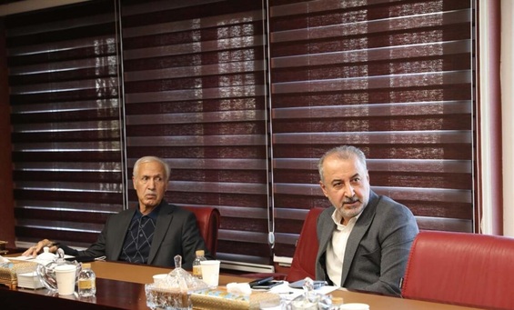 فوتبالی ترین عضو هیئت مدیره پرسپولیس بی اطلاع است؛ رضا درویش چطور؟