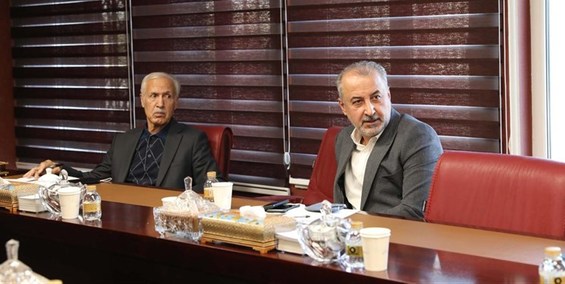 فنونیزاده:ذوالفقارنسب به جای تلویزیون باید در VIP ورزشگاه بنشیند