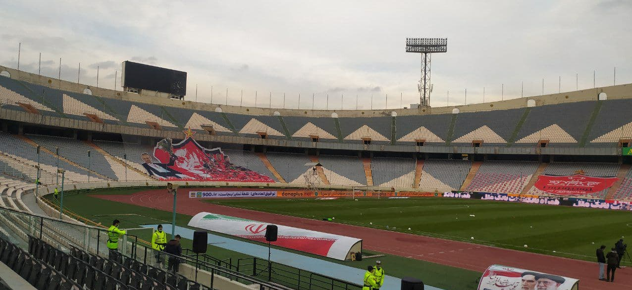 حاشیه بازی پرسپولیس و ذوب آهن| روش سنتی تدارکات سرخپوشان برای باد کردن توپ/ ITC بازیکن تاجیک نرسید